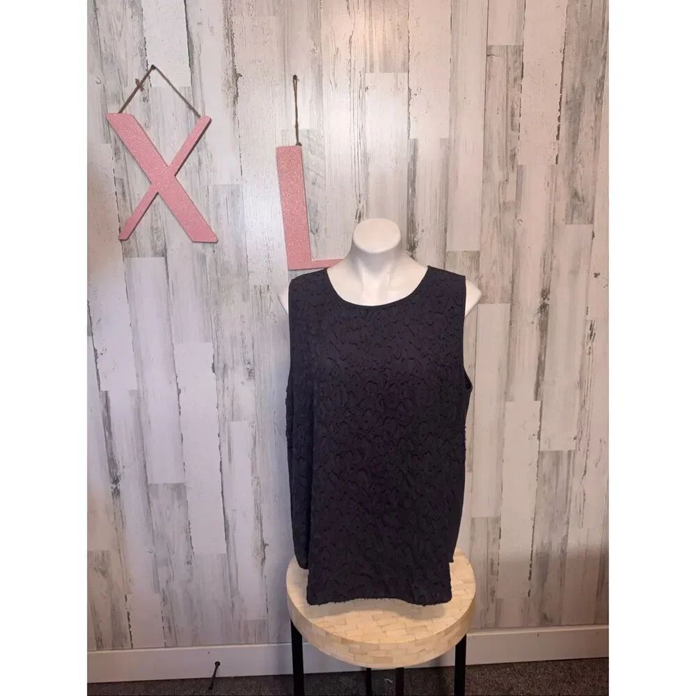LOFT Charcoal Gray Sleeveless Blouse Womens Size Extra Large XL Textured Lace Pa